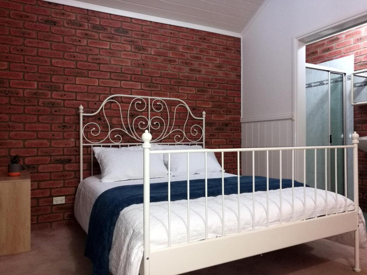 Castle Stay At Lakes Entrance Bagian luar foto