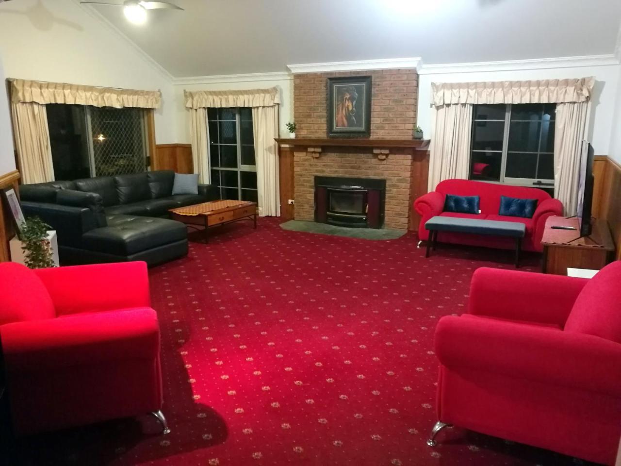 Castle Stay At Lakes Entrance Bagian luar foto