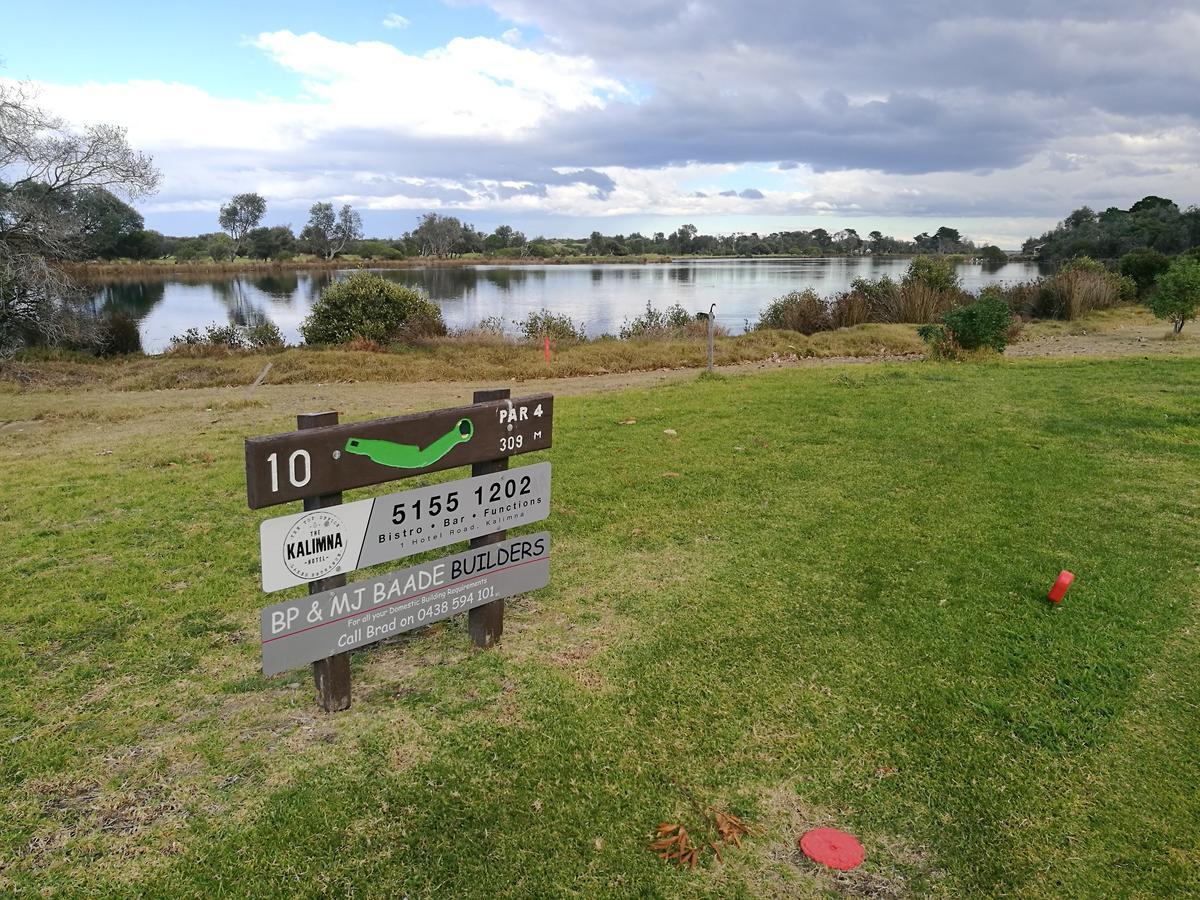 Castle Stay At Lakes Entrance Bagian luar foto